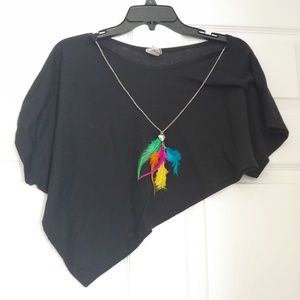 Crop top w/feather necklace